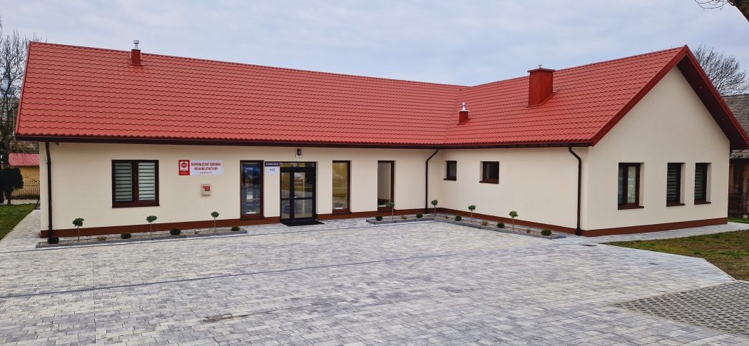 Poświęcenie nowego Ośrodka Rehabilitacyjnego Caritas Diecezji Rzeszowskiej w Cmolasie